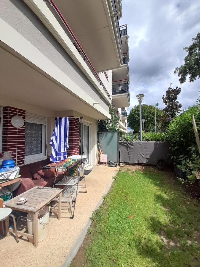 1 Chambres Pour 2 Personnes Avec 2 Salles De Bains Communes Chez L'Habitant Lognes Exteriér fotografie